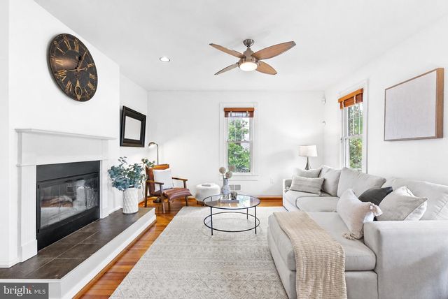 5213 CATHEDRAL AVE NW, Washington, DC 20016