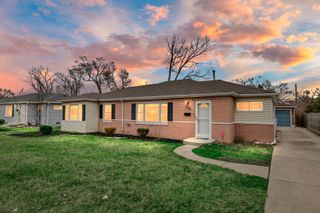 705 Cumberland Street, Hoffman Estates, IL 60169