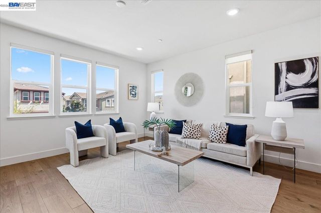 4036 Bothrin St, Dublin, CA 94568