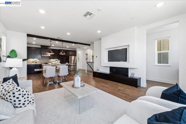 4036 Bothrin St, Dublin, CA 94568