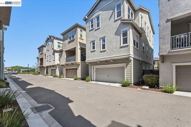 4036 Bothrin St, Dublin, CA 94568