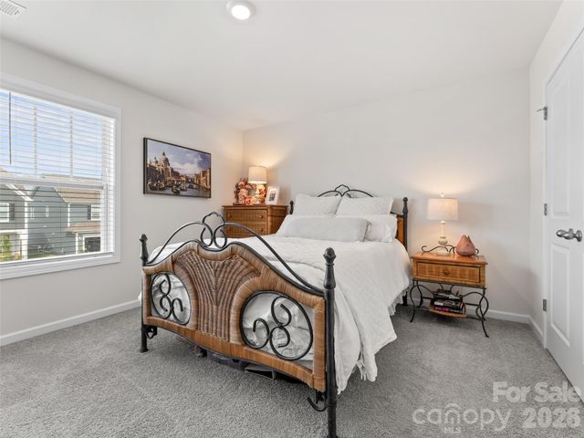 108 Thornberry Road, Hendersonville, NC 28792