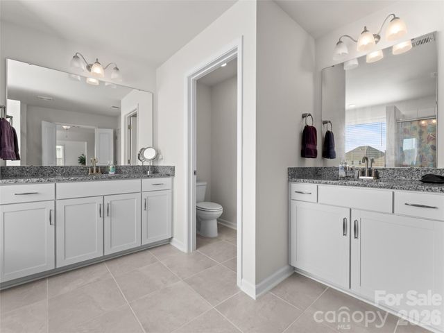 108 Thornberry Road, Hendersonville, NC 28792