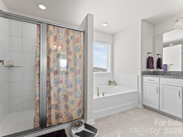 108 Thornberry Road, Hendersonville, NC 28792