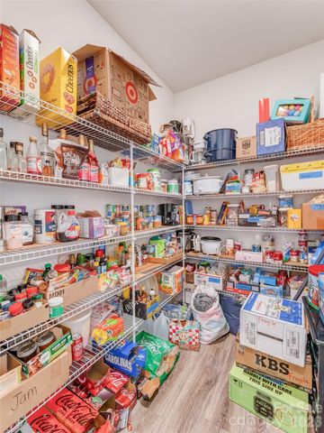 108 Thornberry Road, Hendersonville, NC 28792