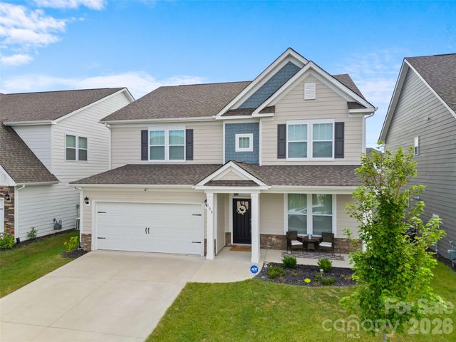 108 Thornberry Road, Hendersonville, NC 28792