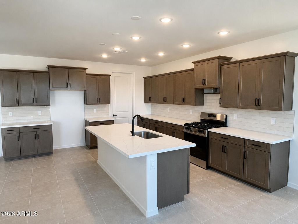 3956 S 178TH Lane, Goodyear, AZ 85338 — photo 2