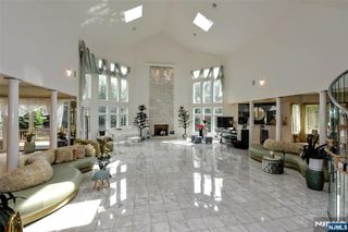 20 Burning Hollow Road, Saddle River, NJ 07458