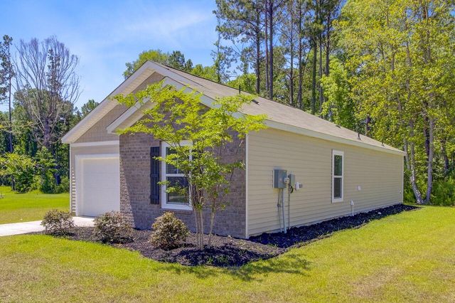 407 Spruce Ivy Street, Moncks Corner, SC 29461