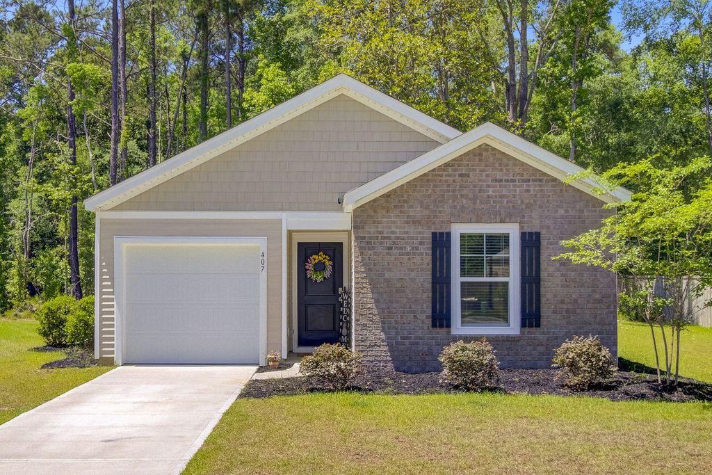 407 Spruce Ivy Street, Moncks Corner, SC 29461