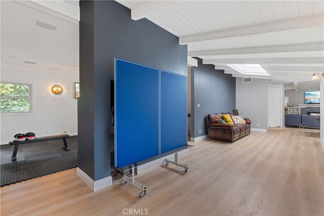 13405 Tiara Street, Valley Glen, CA 91401