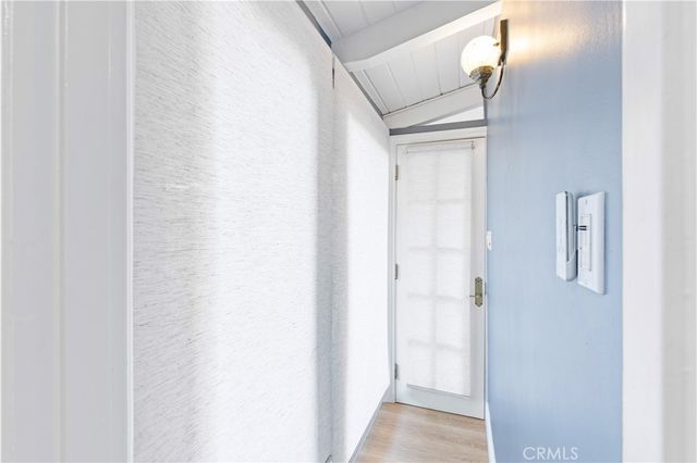 13405 Tiara Street, Valley Glen, CA 91401