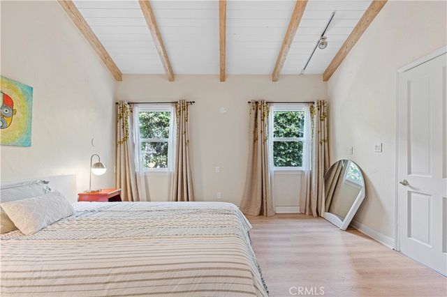 13405 Tiara Street, Valley Glen, CA 91401