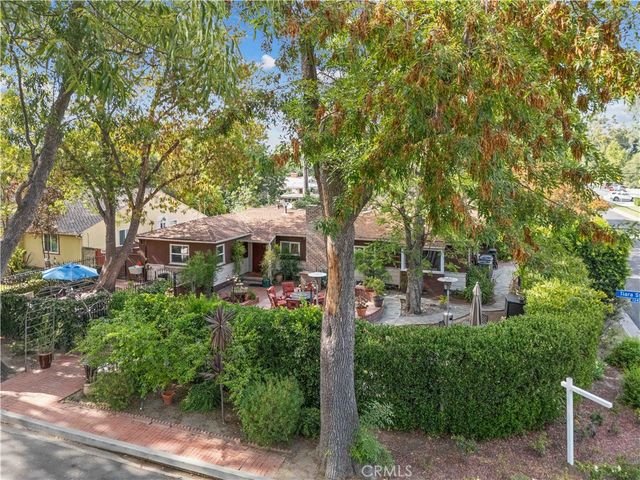 13405 Tiara Street, Valley Glen, CA 91401