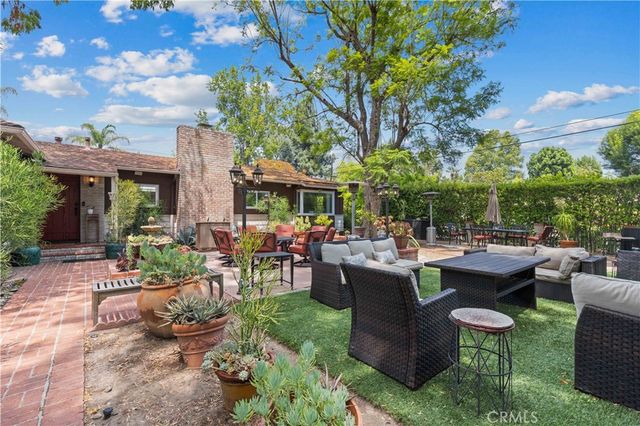 13405 Tiara Street, Valley Glen, CA 91401