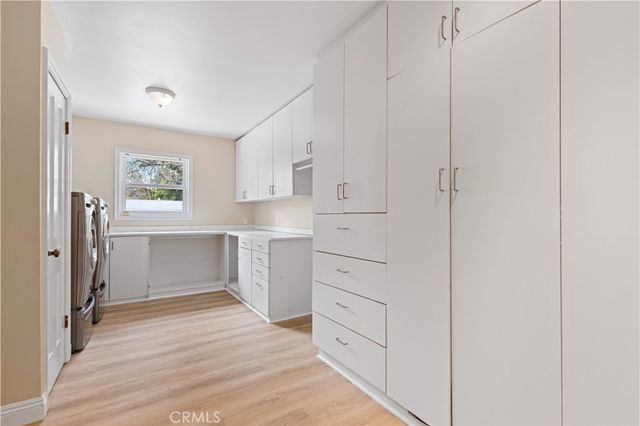 13405 Tiara Street, Valley Glen, CA 91401