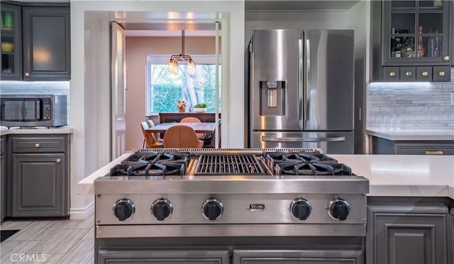 13405 Tiara Street, Valley Glen, CA 91401