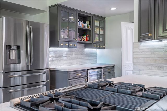 13405 Tiara Street, Valley Glen, CA 91401