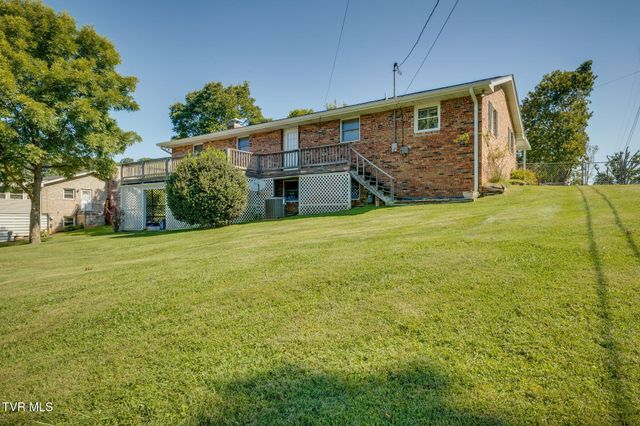 907 Ithaca Street, Mount Carmel, TN 37645