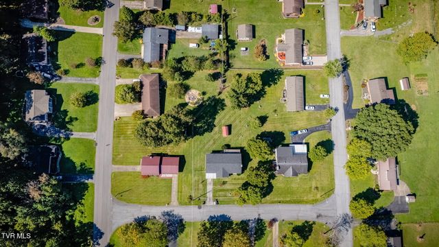 907 Ithaca Street, Mount Carmel, TN 37645