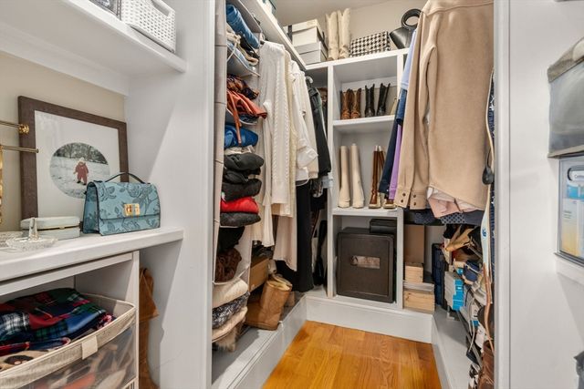 20 Winfield St 3, Boston, MA 02127