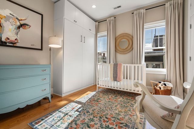 20 Winfield St 3, Boston, MA 02127