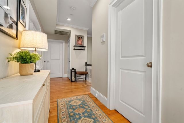 20 Winfield St 3, Boston, MA 02127