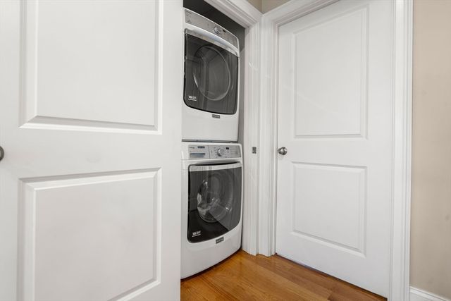 20 Winfield St 3, Boston, MA 02127