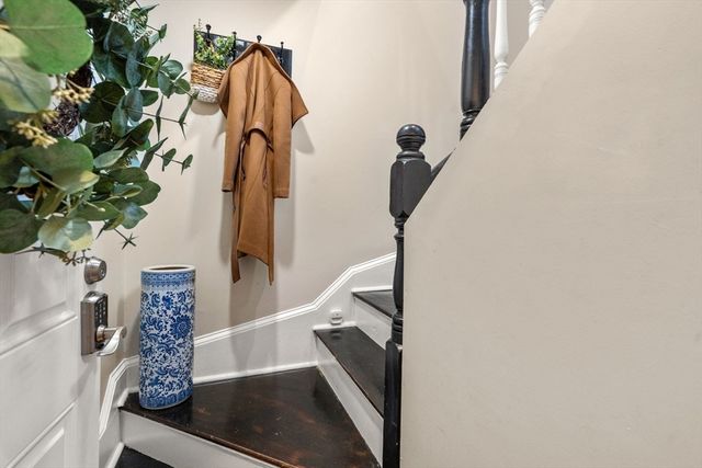 20 Winfield St 3, Boston, MA 02127