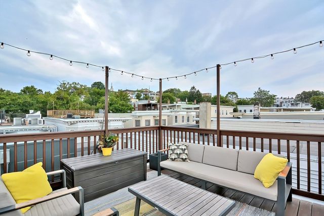 20 Winfield St 3, Boston, MA 02127