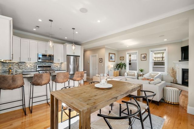 20 Winfield St 3, Boston, MA 02127