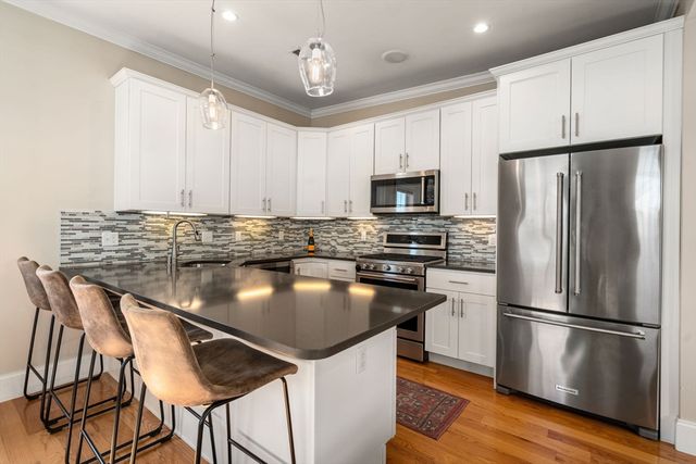 20 Winfield St 3, Boston, MA 02127