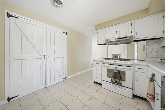 700 Brentwood Circle, Auburn, IN 46706