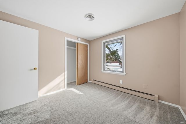 700 Brentwood Circle, Auburn, IN 46706