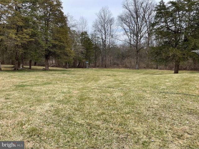 60 RIDGE RD, Gettysburg, PA 17325