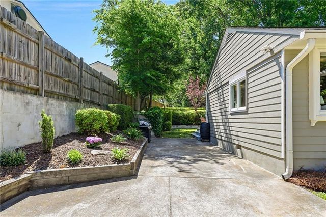 3225 Caldwell Road NE, Brookhaven, GA 30319