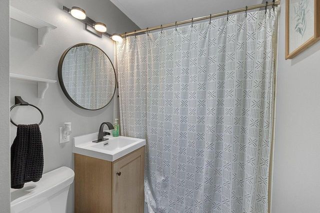 125 Summit DRIVE, Port Washington, WI 53074