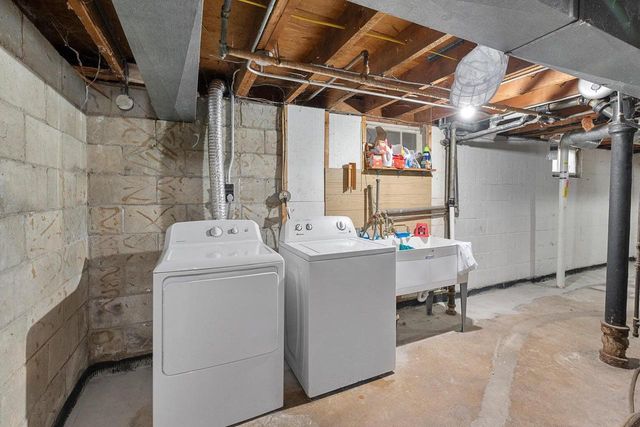 125 Summit DRIVE, Port Washington, WI 53074