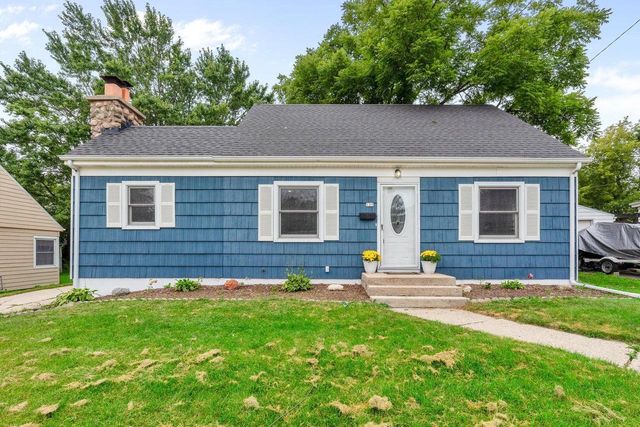 125 Summit DRIVE, Port Washington, WI 53074