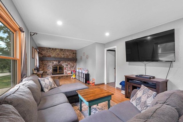 125 Summit DRIVE, Port Washington, WI 53074