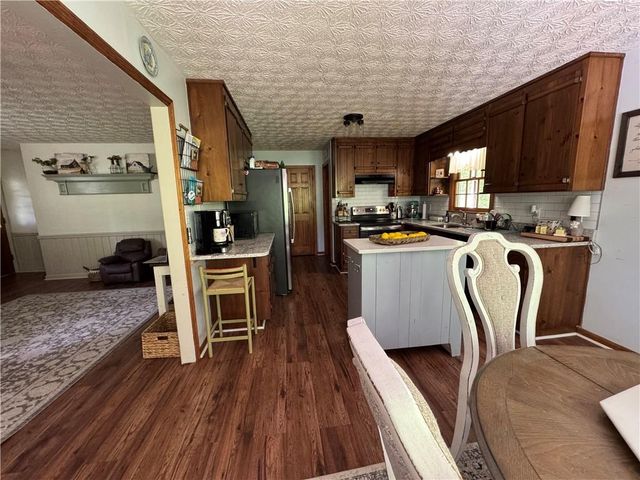 1484 Harmony Grove Church Road, Acworth, GA 30101