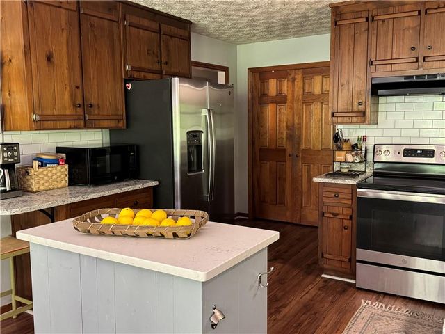 1484 Harmony Grove Church Road, Acworth, GA 30101
