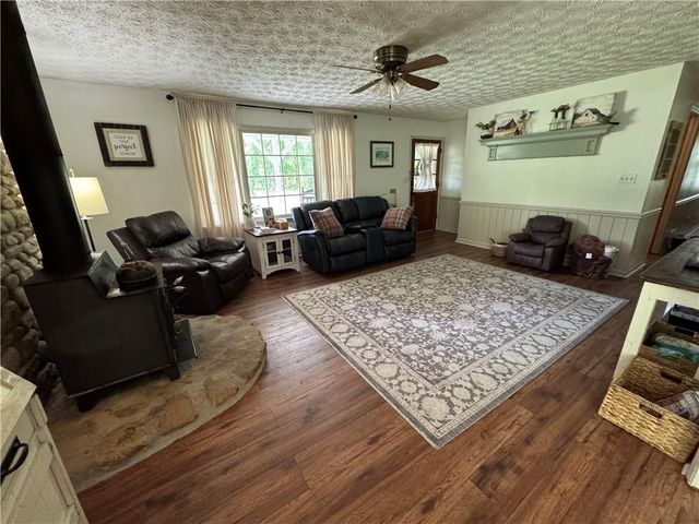 1484 Harmony Grove Church Road, Acworth, GA 30101