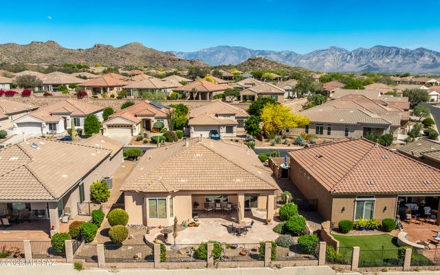 13573 N Buckhorn Cholla Drive, Marana, AZ 85658