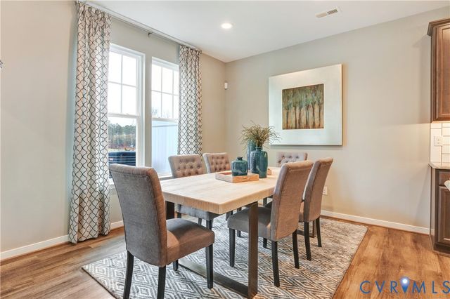 18768 Palisades Cove Trl, Moseley, VA 23120