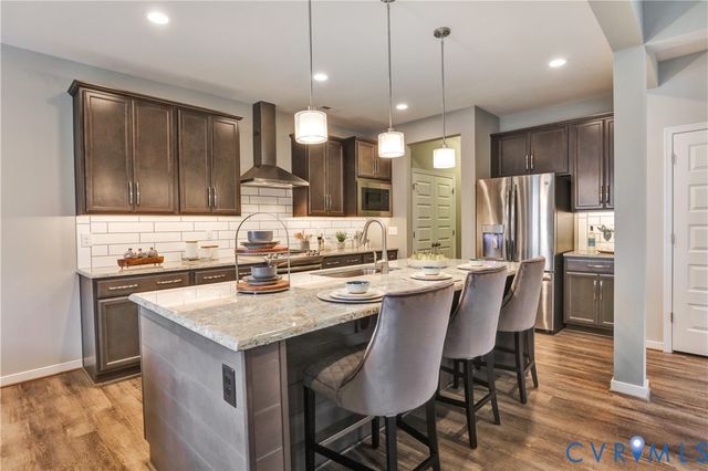 18768 Palisades Cove Trl, Moseley, VA 23120