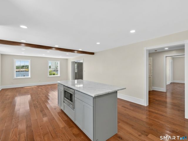 108 Thames Street, Groton, CT 06340
