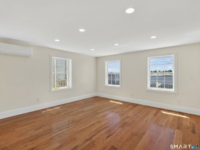 108 Thames Street, Groton, CT 06340