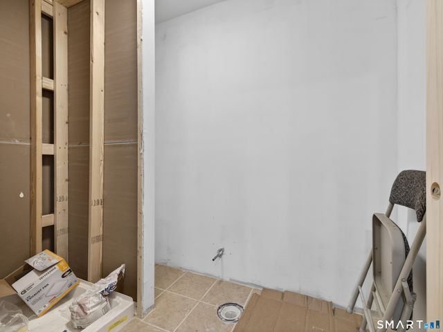 108 Thames Street, Groton, CT 06340