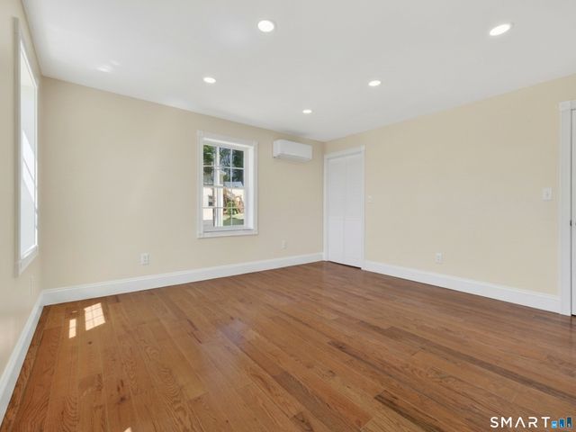 108 Thames Street, Groton, CT 06340